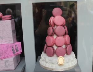 macaroon tower