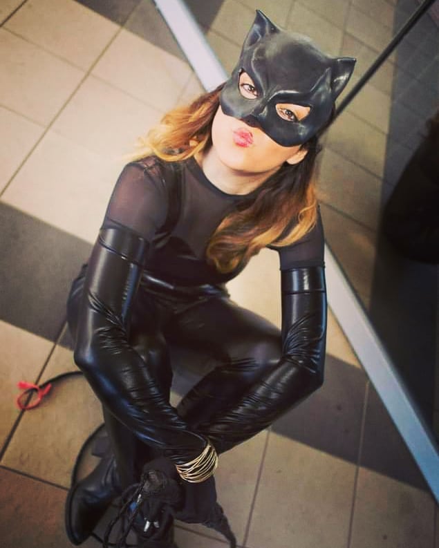 college halloween costumes catwoman