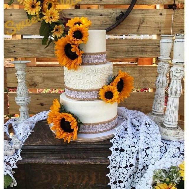 19 Gorgeous Sunflower Cake Designs Bridal Shower 101