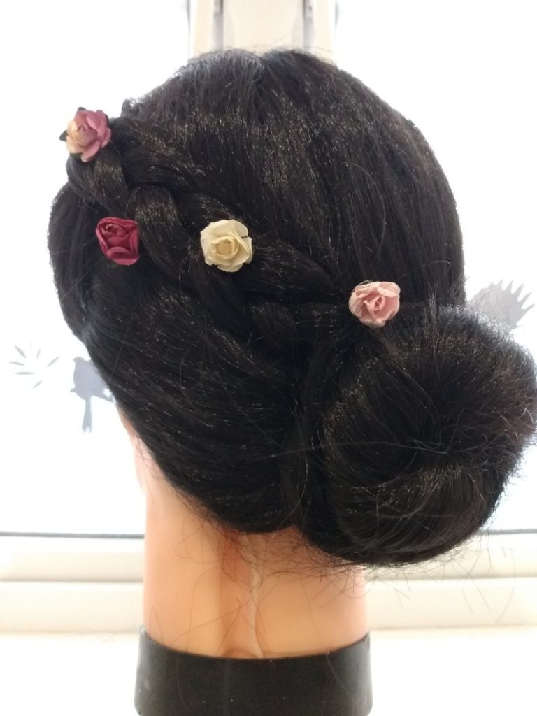 Cottagecore Hairstyles hair pins