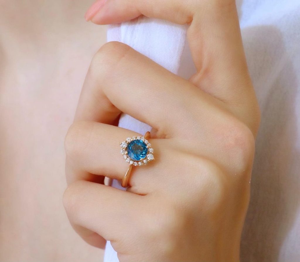 london blue topaz engagement ring gold