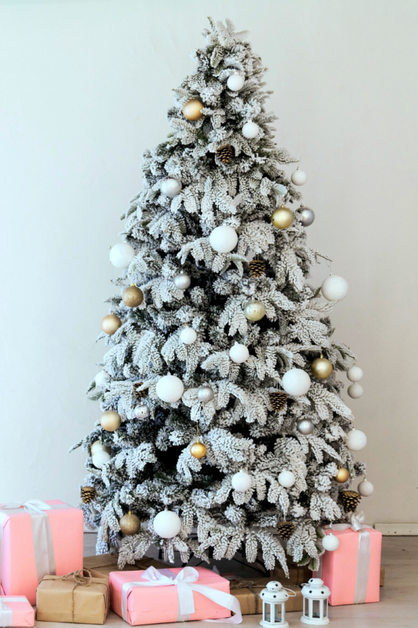 What The Flock! Flocked Christmas Tree Ideas | Bridal Shower 101