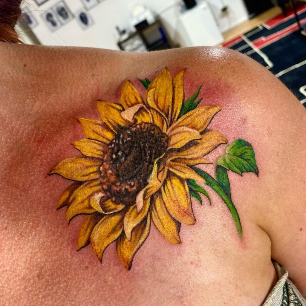shoulder sunflower tattoo