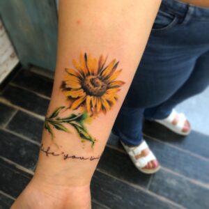 wrist sunflower tattoo