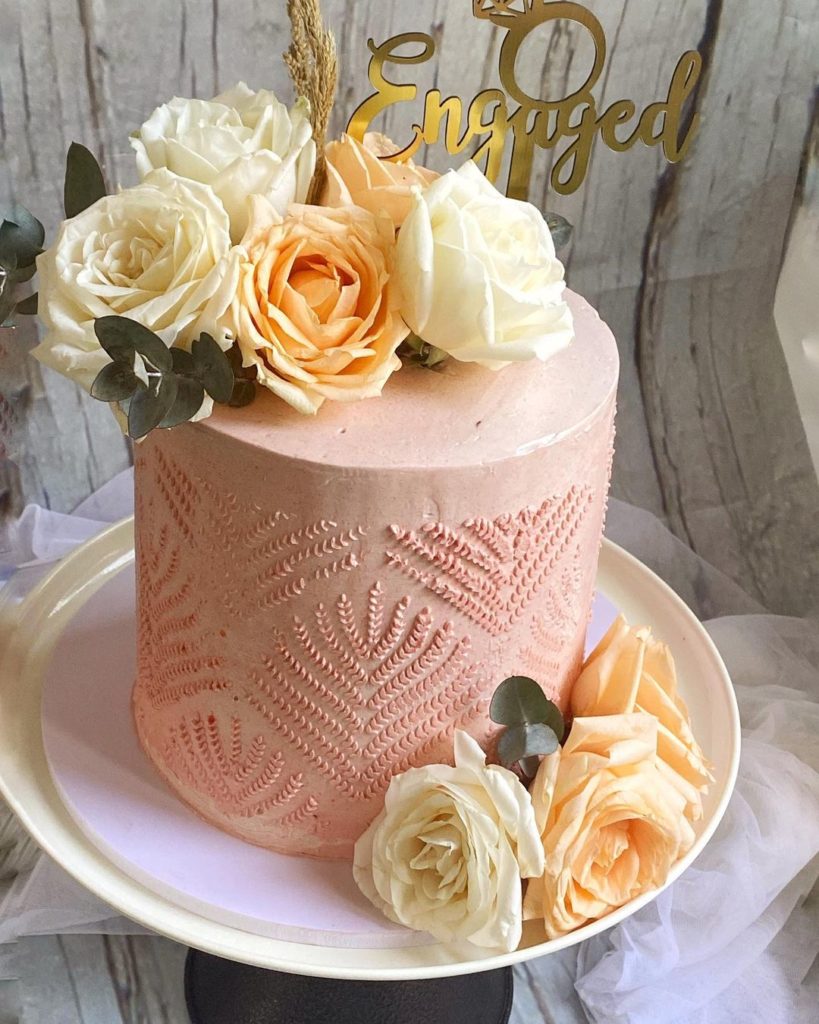 rose gold cake 