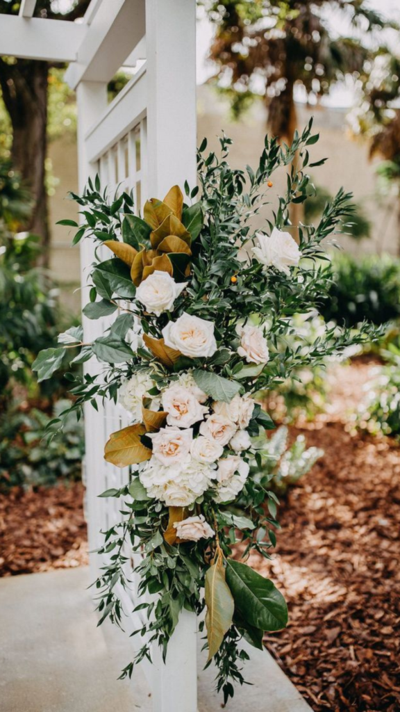 emerald and gold wedding decorations