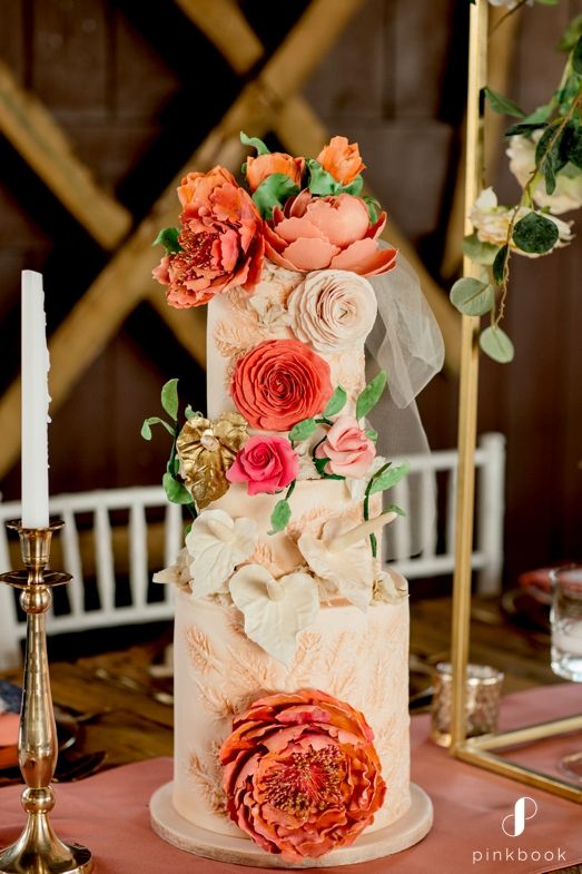 coral wedding cake