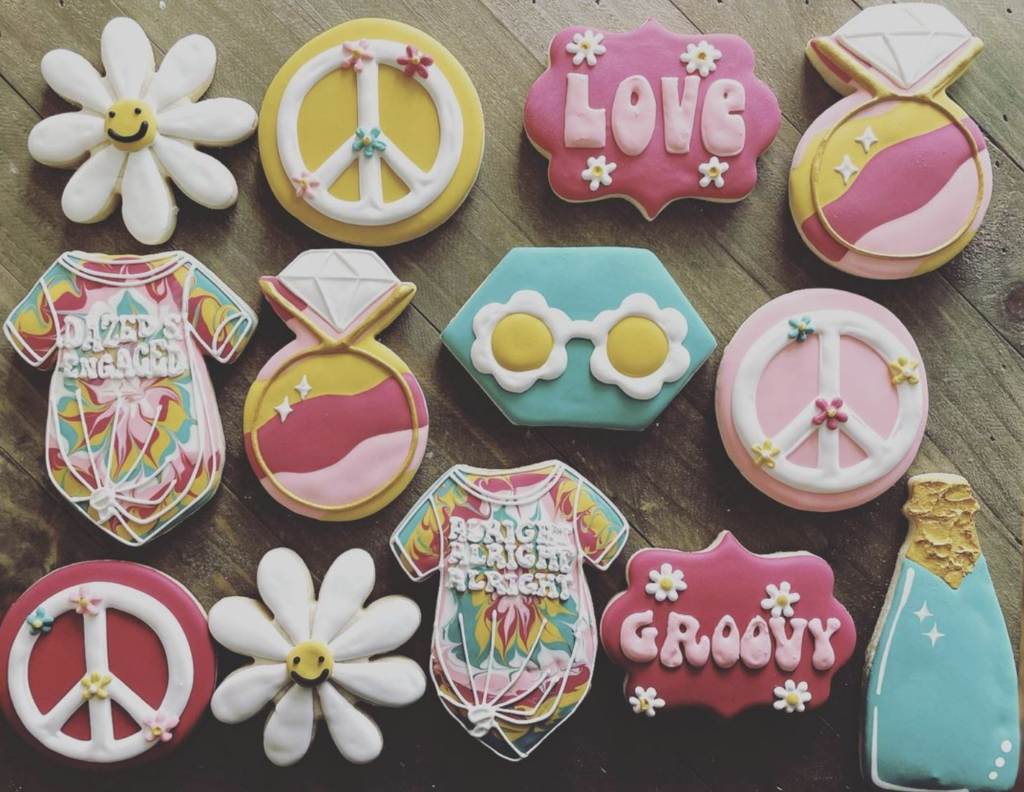 retro bachelorette party cookies