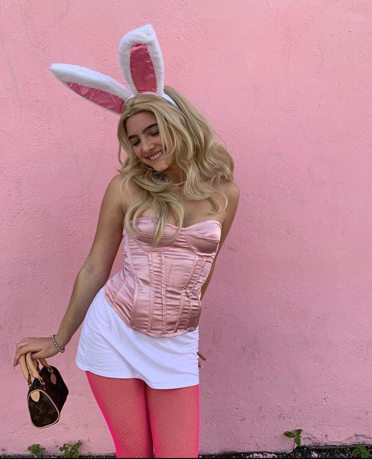 pink halloween costume legally blonde