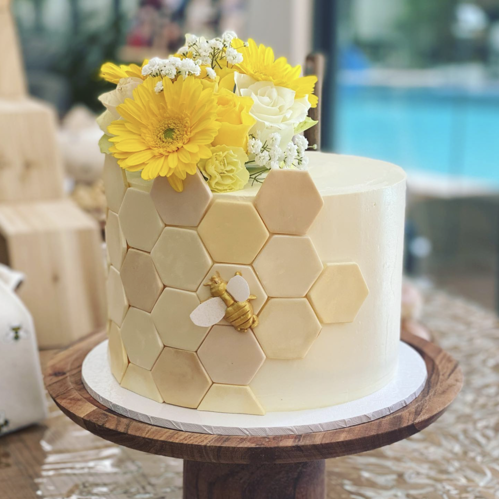 bride to bee bridal shower cake